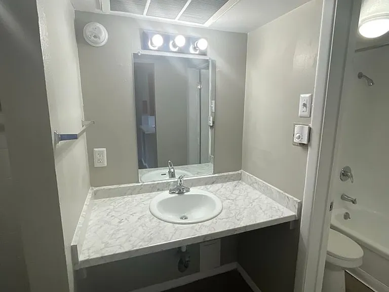 The Villas at Uptown — Photo 49