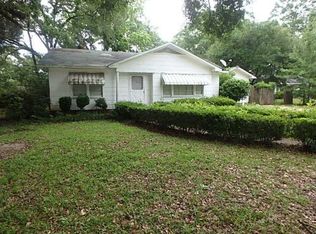 709 Pinehill Dr, Mobile, AL 36606