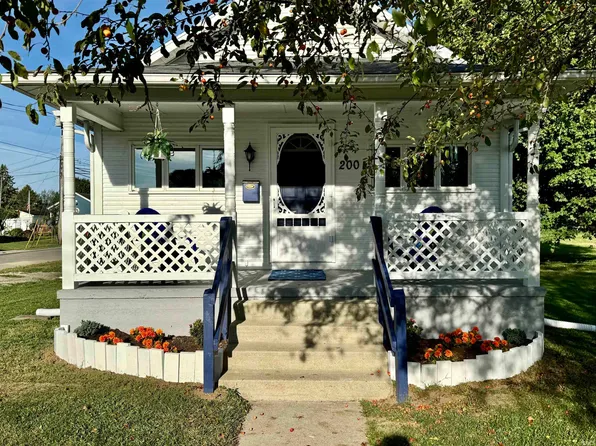 200 N Delaware St, Albany, IN 47320