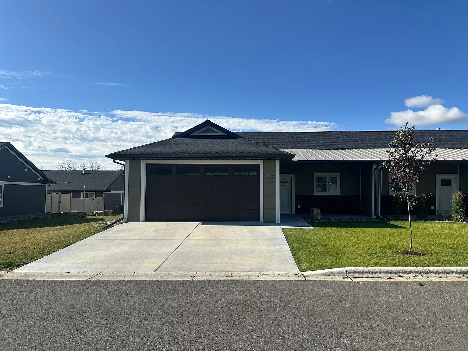 2 bed, 1063 sqft, $2,100 — Photo 1