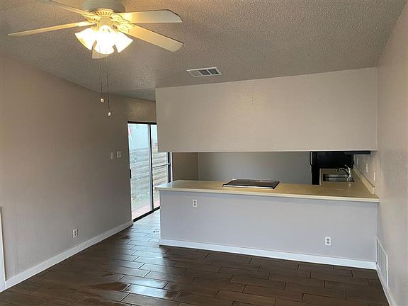 4th image of 2547 Corian Glen Dr