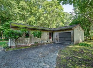 71 Harvest Rd, Fairport, NY 14450