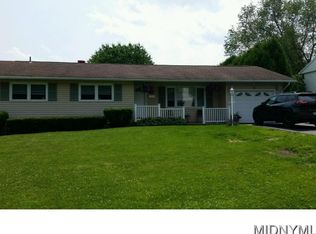 51 Cedarbrook Cres, Whitesboro, NY 13492