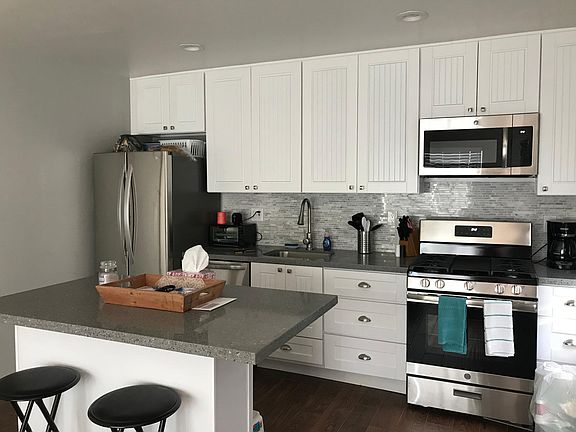 3rd image of 4209 49th St