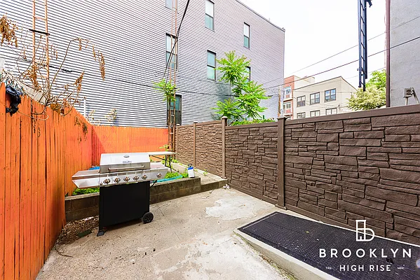 Rented by Brooklyn High Rise LLC | media 60