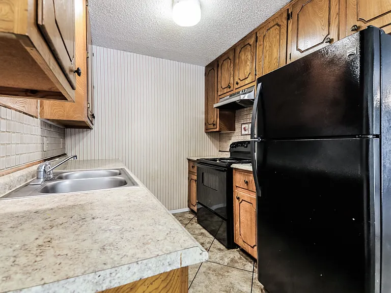 808-806 W Belden St #808 — Photo 13