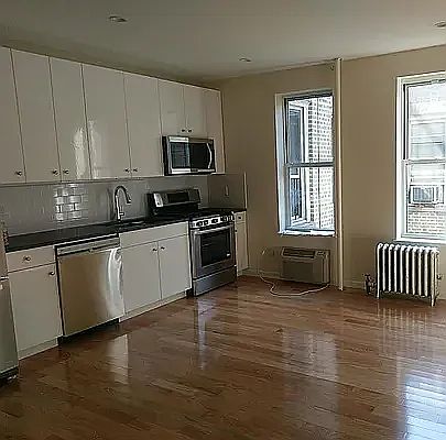 4th image of 247 Wadsworth Ave APT 6G