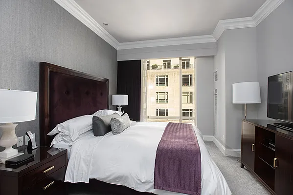 Sold by Trump International Realty | media 28