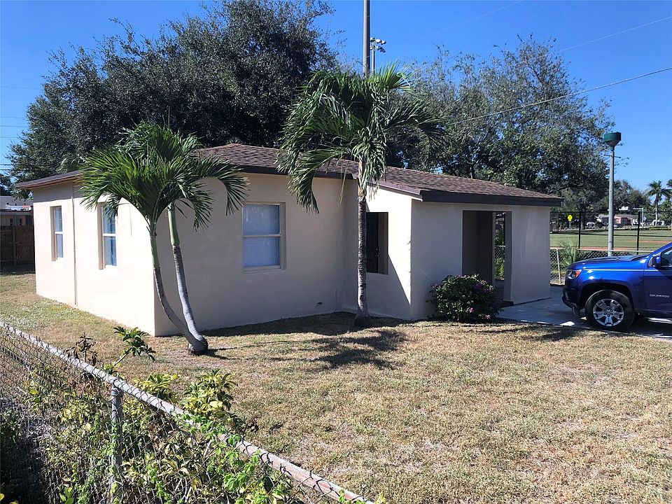 1st image of 841 NW 15th Terrace