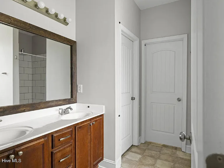 144 Backfield Pl — Photo 19