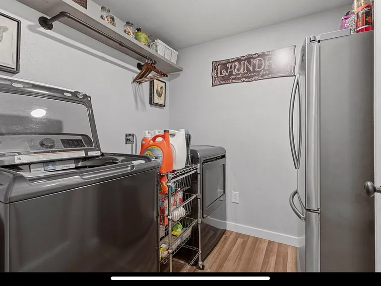 746 Hemlock Ct — Photo 27