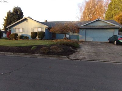 624 Blackstone St, Springfield, OR, 97477