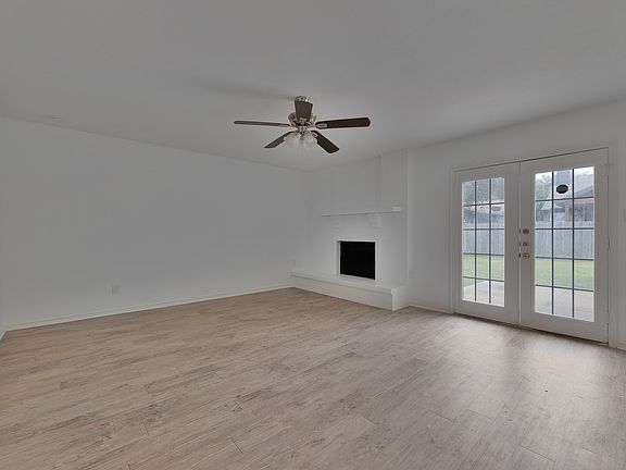 2nd image of 2905 Joymeadow Dr