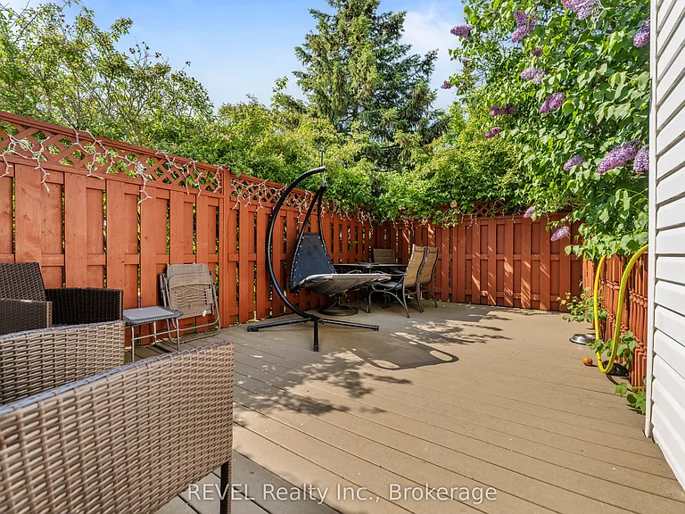 7962 Booth St — Photo 25