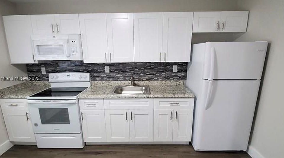 1st image of 518 SW 2nd St #6