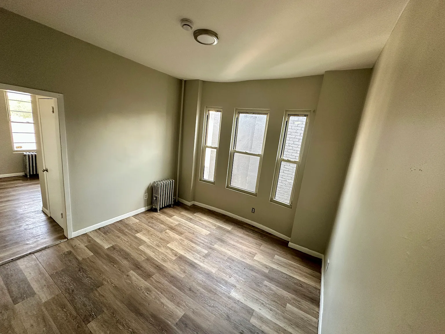 1 bed, 650 sqft, $1,250 — Photo 1