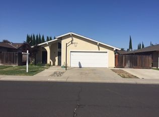 955 Carson Ave, Manteca, CA 95337