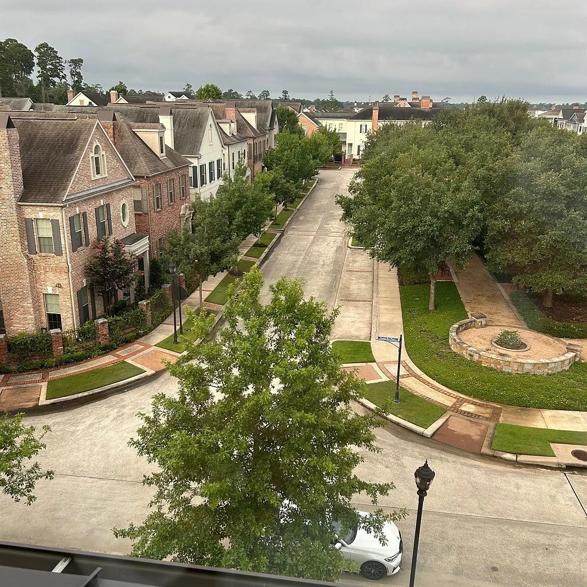 3 bed, 3.5 bath, 3142 sqft, $8,000 — Photo 4