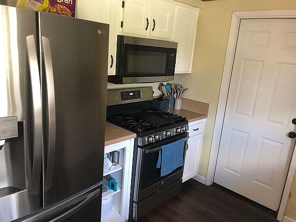 Gas range and new fridge 