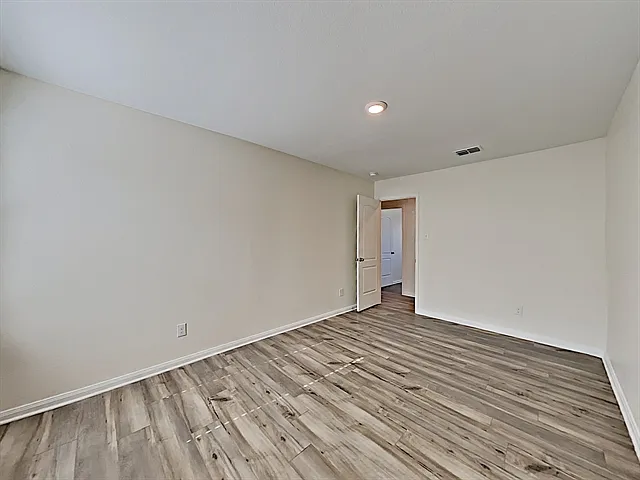 3149 Bowen St — Photo 17