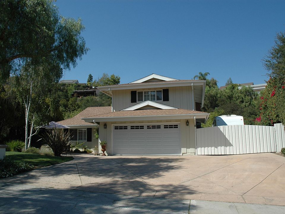 1st image of 3977 Crown Haven Ct