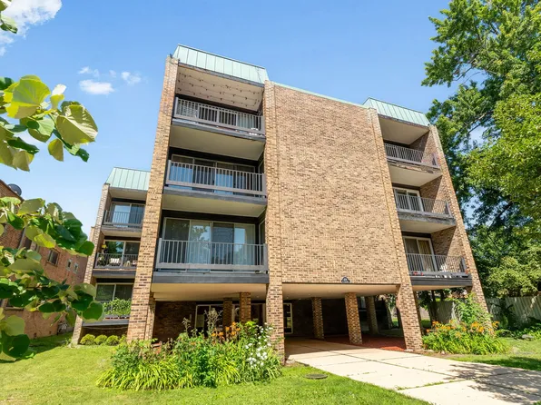 4136 N California Ave Unit 201, Chicago, IL 60618