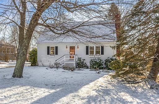 1st image of 15 Newhall Ln