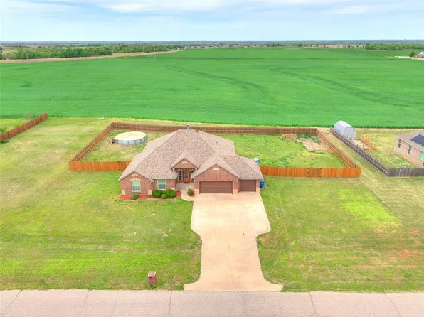 1221 Abraham Dr, Tuttle, OK 73089