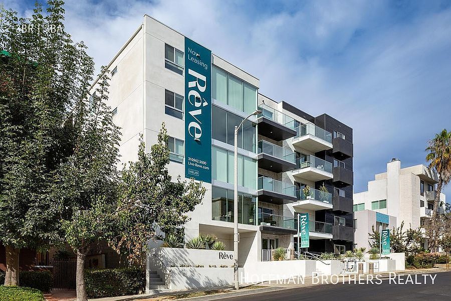 1st image of 11839 Mayfield Ave #404