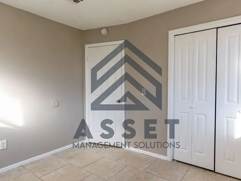 4613 Cinderella Dr — Photo 19