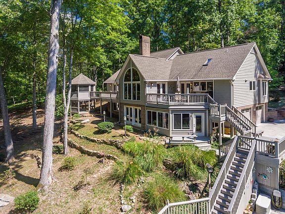 3rd image of 3007 Shady Glen Way