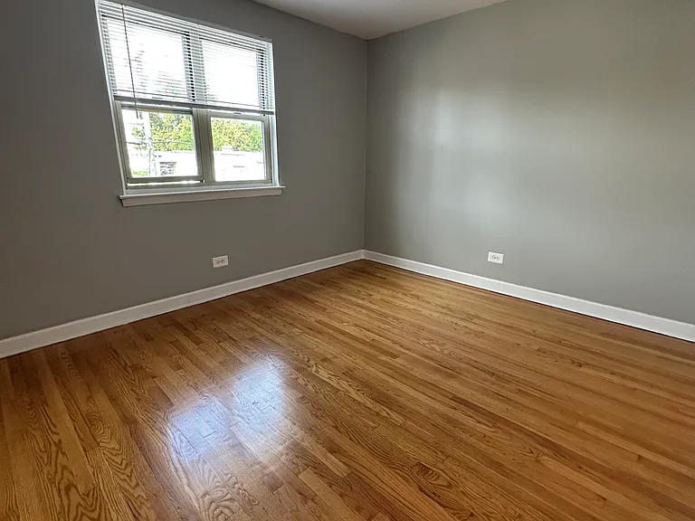 4924 Mulford St #3E — Photo 7