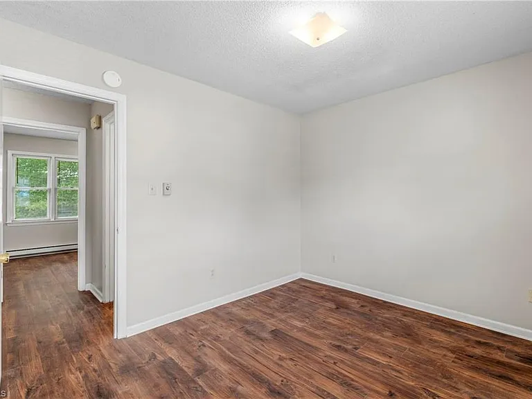 507 N 3rd Ave #I — Photo 17