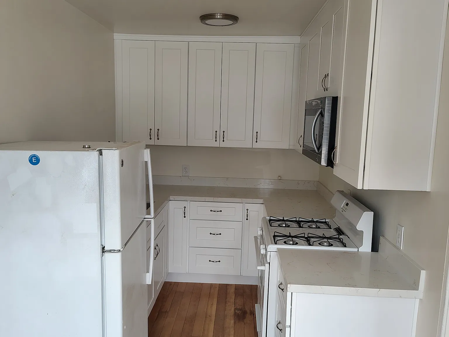 1 bed, 575 sqft, $2,195 — Photo 4