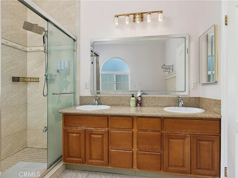 2727 Walnut Grove Ave — Photo 21