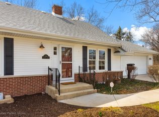 1205 Sandpiper Ln, Naperville, IL 60540