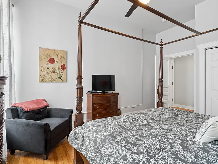 111 W 2nd St N #1 — Photo 7