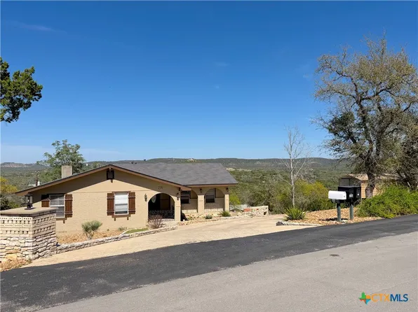 231 Vip Dr, Canyon Lake, TX 78133