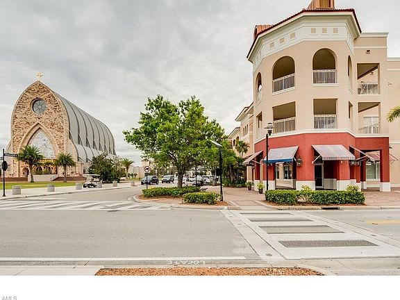 2nd image of 5080 Annunciation Cir #1205
