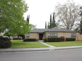 15105 W D St, Kerman, CA 93630