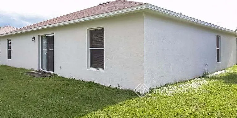3228 N Biscayne Dr — Photo 22