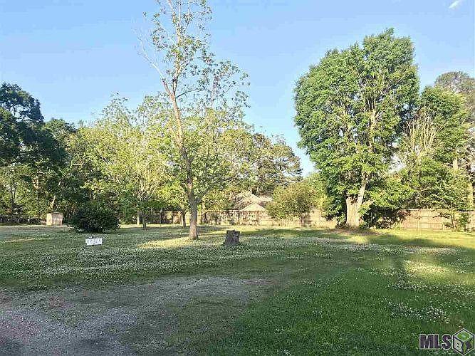 2nd image of 13825 N Amiss Rd