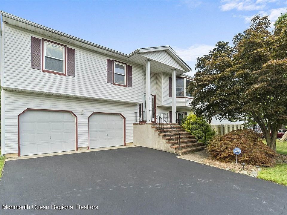 1st image of 1020 Mulberry Pl