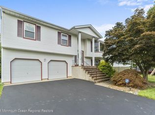 1020 Mulberry Pl, Toms River, NJ