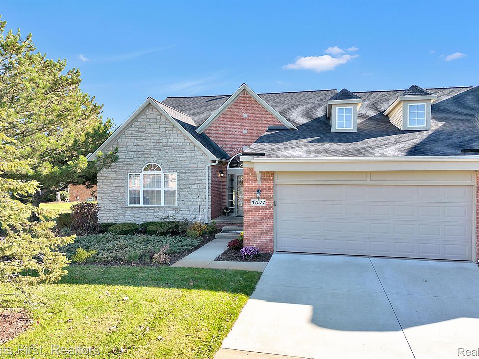 1st image of 47677 Vistas Circle Dr N