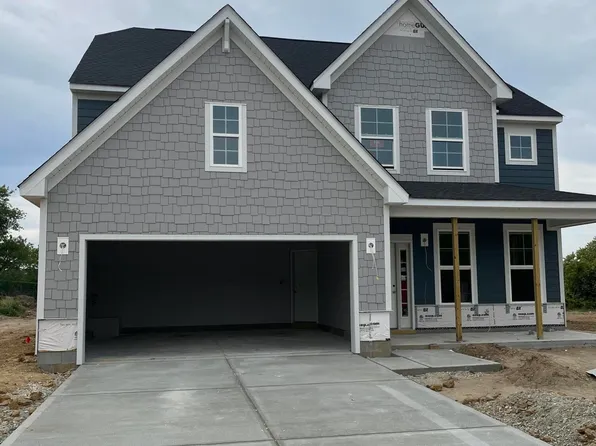 325 Oak Meadow Ln, Angier, NC 27501