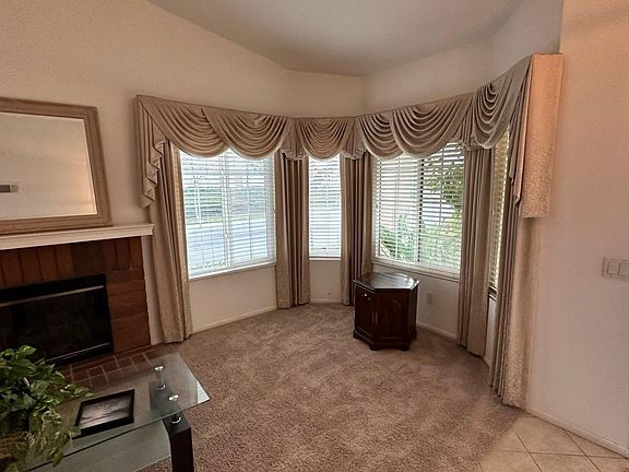 5th image of 1801 Deerfield Cir