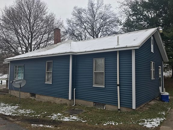 2nd image of 1279 Yeomans St