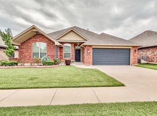 15920 Positano Dr, Edmond, OK 73013