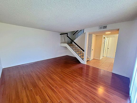 2nd image of 202 Beach Park Blvd